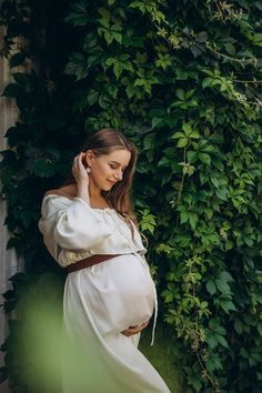 #BEAUTY ,#REALATIONSHIPS #Fashion #Outfits #Winter Outfits #Animals Maternity Pictures Individual, Maternity Photo Shoot Ideas Nature, Maternity Outdoor Poses, Maternity Single Poses, Forrest Maternity Shoot, Maternity Photography Poses Women, Pregnancy Outdoor Photoshoot, Maternity Solo Poses, Maternity Photography Single