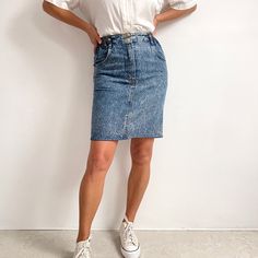 Medium Wash High Waist Skirt With Belt Loops, High Waist Medium Wash Skirt With Belt Loops, High Rise Medium Wash Skirt With Belt Loops, Fitted Denim Skirt With Belt Loops In Denim Blue, Casual Dark Wash Denim Skirt With Belt Loops, Acid Wash Denim Bottoms With Belt Loops, Retro High Waist Medium Wash Skirt, Retro High Rise Denim Skirt, 90s High Waist Denim Skirt