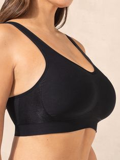 Experience comfort all day long with our Wireless Bra that eliminates digging and bulges! Our stretchy and breathable fabric technology is suited to women of all body types, smoothing lines and ensuring a comfortable fit. Its extra-wide straps provide confidence and comfort throughout the day, every day. Experience all-day comfort, every day. Our latest fabric technology is breathable and stretchy. No more digging, thanks to the extra-wide straps. Designed for women of all body types. Get a smoo Ideal Shape, Plus Size Sports Bras, Fabric Technology, Elastane Fabric, Everyday Bra, Wireless Bra, Support Bras, U Neck, Bra Set