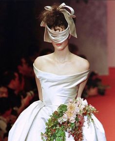 Vivienne Westwood Wedding, Vivienne Westwood Fashion, Image Swag, Runway Models, Look Cool, Vivienne Westwood, Couture Fashion, White Wedding