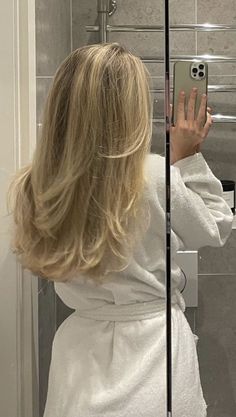 Blonde Layered Hair, Blonde Layers, Straight Blonde Hair, Light Blonde Hair, Dirty Blonde Hair, Hairstyles For Layered Hair, Blonde Hair Looks, Blonde Hair With Highlights