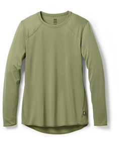 Comfy as you warm up  comfy as you cool down  even comfy when you break a sweat—the women's REI Co-op lightweight long-sleeve base layer top is ideal for skiing  hiking and lunch break  too. Base Layer Women, Summer Capsule, Layered Long Sleeve, Summer Capsule Wardrobe, Layer Top, Lunch Break, Layered Tops, Womens Size Chart, Rei Co-op