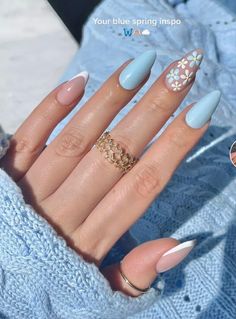 Vacation Nails Beach Mexico Almond, Vacation Nails Beach, Blue And White Nails, May Nails, Cute Simple Nails, Blue Nail Designs, Nail Swag, Trendy Nail Design