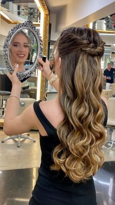 Peinados Hair Styles, Bridal Hair Inspiration, Gorgeous Hair Color, Birthday Hair, How To Make Hair, Bride Hairstyles, Gorgeous Hair, Hair Hacks