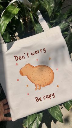 Tote Bag Designs Paint, Ecobag Design Ideas, Tote Bag Drawing Ideas, Tote Bag Inspo, Handpainted Tote, Diy Tote Bag Design, Totes Ideas, Diy Tote