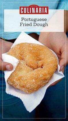 A person holding a fried Portuguese doughnut covered in cinnamon sugar in a paper napkin. Malasadas Recipe Portuguese, Dinner Table Decor Ideas, Fried Dough Recipe, Malasadas Recipe, Portuguese Bread, Unique Table Decor, Portuguese Dessert Recipes, Custard Tarts Recipe, Portuguese Sweet Bread