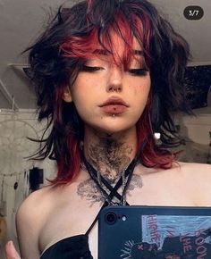 Short Grunge Hair, Dyed Hair Inspiration, Hair Inspiration Short, Pretty Hair Color, Hair Stylies, Alternative Hair, Hair Reference, Short Hair Haircuts, Cut My Hair