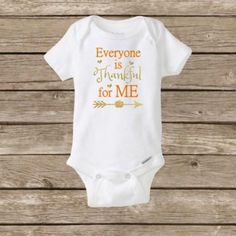 Everyone Is Thankful For Me Onesies: Weight Height Newborn 5-8lbs 17-21in. 0-3month 8-12lbs 21-24in. 3-6month 12-16lbs 24-26in. 6-9month 16-20lbs 26-28in. 12month 20-24lbs 28-30in. 18month 24-28lbs 30-32in. 24month 28-32lbs 32-34in. Please Select Size Accordingly. If Unsure, We Recommend Sizing Up 1. All Of Our Items Are Custom Made/Made To Order. Processing Time Is Approx 3 Business Days. Thanksgiving Baby Onesie, Onesie Station, Thanksgiving Baby Shower, Fall Onesie, Thanksgiving Onesie, Holiday Onesies, Baby 12 Months, Girl Holiday, Fall Baby Clothes