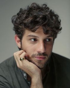 Men's Curly Hairstyles 2024: From Classic Afros to Modern Mullets Curly Hairstyles For Men, Mens Hairstyles Curly, Men's Curly Hairstyles, Dark Curly Hair, Men Haircut Curly Hair, Mens Hairstyles Medium, Wavy Hair Men, Medium Curly, Oc Inspiration