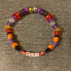 Mary Sanderson The Middle Sibling Sister Bracelet Beads, Hocus Pocus Bracelet, Horror Movie Bracelets, Hocus Pocus Jewelry, Sarah Sanderson Jewelry, Middle Sibling, Mary Sanderson, Hocus Pocus, Handmade Bracelet