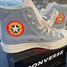 High Top Converse 80 Years Of Bugs Bunny Sz 6 Women Size 8 Unisex Brand New With Box Royal Blue Converse, Converse Move, Converse Shoes High Top, Converse Chuck Taylor Ii, Converse Chuck Taylor Low, White Chuck Taylors, Black High Top Shoes, All Star Lugged, White Chucks