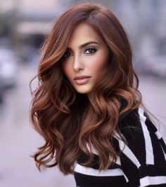 Fall Hair Colour 2023, 2023 Woman Hair Trends, Copper Hair Fall 2023, Winter Auburn Balayage, Fall Hair Colors 2023 Trends Brunette, Dark Brown Hair 2023 Trends, Fall Hair Color For Brunette, Bayalage Auburn Hair, New Winter Hair Colors 2023