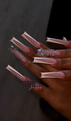 Long Tapered Square Acrylic Nails Pink, Nail Ideas Acrylic Long Square, Xxl Long Nails, Simple Long Nails Ideas, Baddies Nails Long, Long Nail Inspo Baddie, Red Nail Sets, Long Birthday Nails, Insta Baddie Nails Acrylic