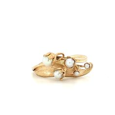 Gorgeous and Truly Unique Lily of the Valley Ring: Handmade, Nature-Inspired Beauty in 14k Gold - Perfect Gift for June Birthdays" Embrace the enchanting allure of nature with our stunning Lily of the Valley ring. Meticulously handmade in 14k gold, this exquisite piece showcases exceptional quality and craftsmanship. Its original design captures the delicate essence of the flower, resulting in a truly one-of-a-kind jewelry masterpiece. The centerpiece of this ring features five pearls, each care Unique 14k Yellow Gold Pearl Ring, Lily Of The Valley Ring, Lily Ring Jewelry, Lily Ring, Pearl And Diamond Ring, Jewelry Pearl, Inspired Jewelry, Lily Of The Valley, Ring Handmade