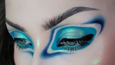 Blue Alien Makeup, Blue Prom Makeup, Vibrant Makeup, Makeup Pictorial, Star Makeup