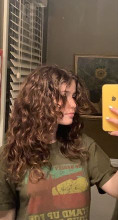 Layers For Curly Wavy Hair, Face Framing Layers 2c Hair, Curly Hair Haircut Women, 2c Hair With Layers, Curly Hair Face Framing Layers Haircuts, 2c Hair Layers, Bangs On Curly Hair Natural Curls, Curly Hair Cuts Curtain Bangs, Long Curly Hair Face Framing Layers