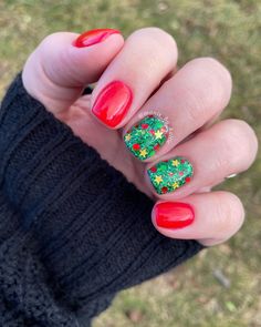 Tropical Christmas Nails, Navidad Nails, Holidays Nails, Southern Grace, Girl Nails, Fall Gel Nails, Gelish Nails, Tropical Christmas, Nails Desing