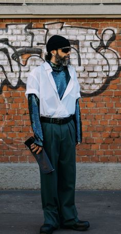 Eclectic Outfits, Fashion Souls, Boyfriend Outfit, 90s Hip Hop Fashion, Stunning Hairstyles, Street Style Photos, The Best Street Style, Best Street Style