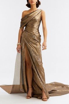 Oscar De La Renta one shoulder draped gown in dark gold. Lining: 100% silk, 57% silk/43% polyester Dry clean Made in USA of American fabric