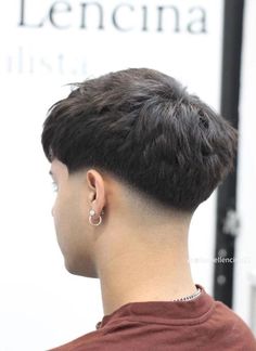 Low Fade Long Hair, U Haircut, Fesyen Rambut Lelaki, Low Fade Haircut Men's, Taper Fade Short Hair, Fade Haircut Designs, Young Men Haircuts, Mid Fade Haircut, Short Fade Haircut