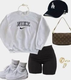 Casual Dresses For Big Bust, Sweat Joggers Outfits, Baddie Nike Outfits, Cute Casual Outfits For Summer Midsize, Trendy Outfit Ideas Spring 2023, Back To School Fits Baddie, Cute Every Day Outfits, Baddie Outfits Casual Street Style Swag Summer, Outfits For 13 Yo Girl