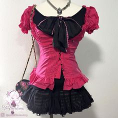 cute outfit inspo :3 Pink Vampire Outfit, Pink Gothic Outfits, Black Pink Outfit Ideas, Draculaura Closet, Red And Black Outfits Aesthetic, 1800s Outfits, Draculaura Outfit Inspiration, Draculaura Inspired Outfits, Dark Pink Outfit