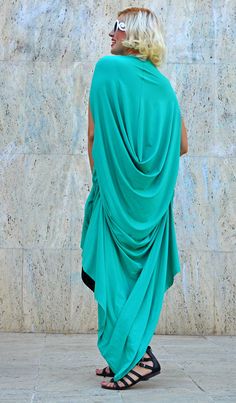 Just in: Extravagant Teal Top / Funky Tail Top / Teal Asymmetrical Tunic / Extravagant Tunic TT93 https://www.etsy.com/listing/451863066/extravagant-teal-top-funky-tail-top-teal?utm_campaign=crowdfire&utm_content=crowdfire&utm_medium=social&utm_source=pinterest Green Asymmetrical Hem Top For Party, Fitted Green Top With Asymmetrical Hem, Green Fitted Top With Asymmetrical Hem, Green Fitted Tops With Asymmetrical Hem, Asymmetrical Hairstyles, Chic Gowns, Teal Top, Pinterest Closet, Etsy Art