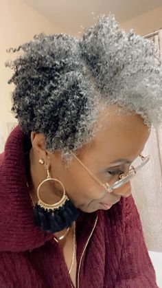 Growing Healthy Hair, Short Locs, Natural Curly Hair Cuts, Short Locs Hairstyles, Fabulous Hair, Touch Of Gray, Natural Gray Hair, African Hair, Short Grey Hair