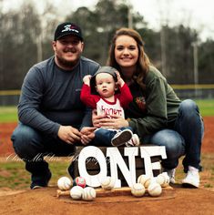 Baseball First Birthday Pictures, Outdoor Cake Smash, Boy Birthday Pictures, Park Shoot, Baseball Pics, Boy Photoshoot