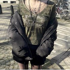 Gothic Y2k, Indie Clothes, Alt Outfits, Y2k Aesthetic Outfits, Y2k Top, Indie Outfits, Fairy Grunge, Edgy Outfits, Y2k Aesthetic