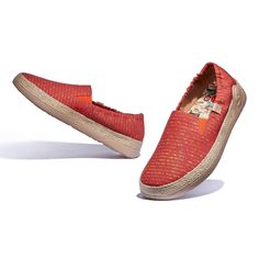 A Energetic Call of Summer Waves Jute Edge Design + EVA Midsole Side The braided hemp detailing evokes the mood of a beach vacation while giving the feet firm support. The sole adopts EVA material, which builds a steady shoe-body structure and is incredibly light & elastic for flexible bend. The whole design creates a vibrant outfit style and light-wearing experience for each trip. 100% Pure Cotton Canvas Upper 100% pure cotton is lightweight and breathable to keep feet dry and comfortable, whic Comfortable Textile Espadrilles With Woven Sole, Casual Espadrilles With Woven Round Toe, Comfortable Espadrilles With Rubber Sole For Vacation, Casual Woven Espadrilles With Round Toe, Comfortable Slip-on Espadrilles For Vacation, Casual Woven Flat Espadrilles, Casual Woven Espadrilles For Beach, Textile Slip-on Espadrilles For Beach, Casual Woven Flat Heel Espadrilles