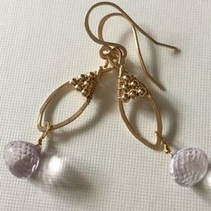 Gold-filled wire wrapped pink amethyst earrings with gold-filled beads Bling Earrings, Mixed Metal Earrings, Earrings Wire, Earrings Inspiration, Wire Wrapped Earrings, Crafts Handmade, Pink Amethyst, Emerald Earrings, Store Front