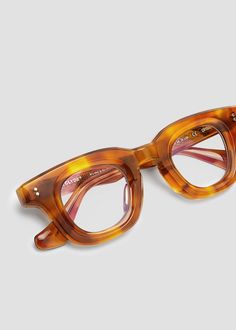 CRYBABY Retro Glasses Frames, Straight Brows, Curved Nose, Glasses Frames Trendy, Glasses Inspiration, Classic Glasses, Small Glasses, School Vibes, Brogues Men