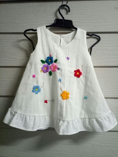 Baby Frocks Designs Cotton, Crochet Baby Girls, Girls Frocks, Baby Dress Embroidery, Cotton Frocks For Kids, Frocks For Kids, Diy Sy, Girls Dresses Diy