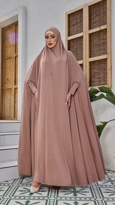 This is the perfect one piece salah outfit! Slip it on and go, whether you need to pray or simply answer the door without having to search for something to cover with. The fabric is soft and but won't slide off and made with breathable material to ensure comfort. Perfect for Hajj or Umrah. Elegant Abayas, Salah Prayer, Mocha Latte, Beautiful Muslim Women, Hijabi Fashion, Off Black, Muslim Women, Fall Collections, Petite Size