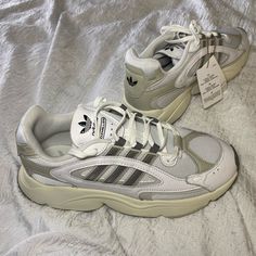 Adidas Ozmillen, Therapist Outfit, Adidas Originals Shoes, Shoe Inspo, Aesthetic Shoes, Swag Shoes, Shoes Adidas, Men Fashion Casual Outfits, Tomboy Fashion