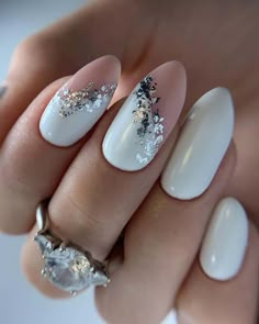 Nail Art Designs Foil, Foil Work Nail Art, White Nails With Foil Flakes, Nail Foils Designs, Foil Art Nails, Foil Nail Ideas, Silver Foil Nail Art, Foil Nails Designs, Silver Foil Nails