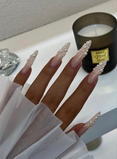 Aesthetic Nail Designs, Aesthetic Nail, Nail Art Gel, Edgy Nails, Pearl Nails, Pink Acrylic Nails, Fire Nails, Classy Nails, Bling Nails