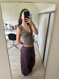 Pants Inspo Outfit, Cool Outfits With Leggings, Cord Hose, Inspo Outfit, Cute Everyday Outfits, Fit Ideas, Summer Fits, Dream Clothes, Seasonal Fashion