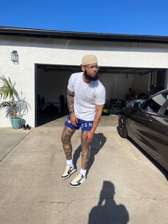 Men’s Clogs Outfit, Men Shorts Outfit, Baseball Fits, Sporty Outfits Men, Black Swag, Streetwear Ideas, Outfits Shorts, Streetwear Outfit Ideas, Big Men Fashion