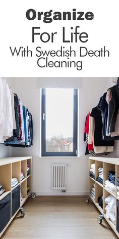 Declutter Clothing, Organizing Minimalist, Swedish Minimalism, Holistic Cleaning, Cleaning Art, Ways To Stay Organized, Minimal Closet, Simply Organized, Organize Ideas