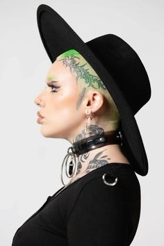 Black Creepers, Black Fedora Hat, Leather Corset Belt, 2010 Fashion, Black Fedora, Large Hats, Fancy Hats, Wide Brimmed Hats, Brim Hat