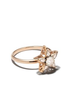 18kt rose gold and diamond star shape diamond accents with 3,23ct Buckle Ring, Diamond Star, Star Ring, Pink Ring, Fine Rings, Rose Gold Diamonds, Star Shape, Rose Gold Ring, Precious Metals