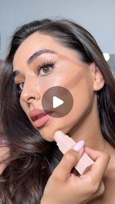 Contour Cheekbones Tutorial, Neck Contouring Makeup Double Chin, Contour Makeup For Double Chin, Contour Round Face With Double Chin, Contour Big Cheeks, Long Face Contour, Contour Jawline Double Chin, Contour For Round Face, Thank Me Later