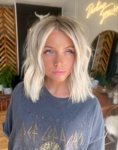 Icy Blonde Hair, Ash Blonde Hair, Icy Blonde, Blonde Hair Inspiration, Blonde Hair Looks, Hair Color Balayage, Short Blonde Hair, Blonde Bombshell, Hair Inspiration Color