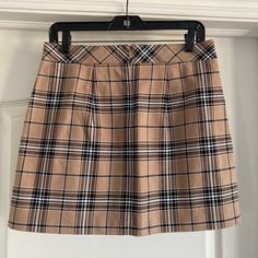 Brand New With Tag Brown, Black And White Plaid 16 Inches In Length Pair With Tights And Tall Boots. Brown And White Plaid Skirt, Plaid Skirt Brown, Prep Outfits, White Plaid Skirt, Brown Pencil Skirt, School Prep, Christmas Fits, Floral Pleated Skirt, Maroon Leather