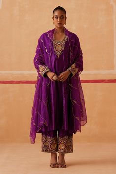 Shop for Sureena Chowdhri Purple Razia Shabnami Silk Embroidered Anarkali Set for Women Online at Aza Fashions Sonia Khatri, Sureena Chowdhri, New Suit Design, Placement Embroidery, Paisley Jacket, Embroidered Anarkali, Punjabi Outfits, Purple Suits