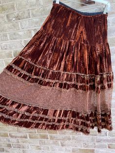 "🏹fabulous brown crushed velvet skirt  Zips in back  Lined  Elastic in waist  🏹no tags  Homemade/ handmade  Cotton polyester velvet  Polyester lining, no stretch  Waist:24-28\" total  Hip of lining:40\" total  Length:29\" 🏹waist kinda wonky on the inside with seams/ see pics. A few of the beads have come loose. I have not hand wash nor dry clean. No stains. No smells." Brown Lace Skirt, Bohemian Fall Outfits, Brown Velvet Skirt, Leopard Maxi Skirts, Plus Size Vintage Clothing, Silk Dress Vintage, Silk Dressing Gown, Lace Pencil Skirt, Cute Leggings