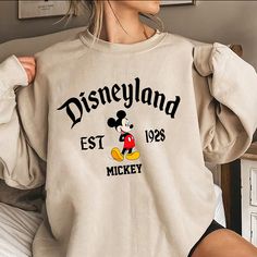 Disney Vacation Outfits, Disneyland Sweatshirt, Mickey Love, Disney Sweatshirt, Disney World Outfits, Friends Sweatshirt, Mickey Shirt, Mickey Mouse Sweatshirt, Mickey Mouse Shirts