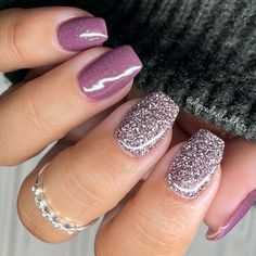 Summer Nexgen Nails, Unique Nail Ideas Creative Beautiful, Purple Dip Nail Designs, Ombre Nail Colors Ideas Spring, Purple Dip Nail Ideas, Pretty Ombre Nails Sparkle, Mauve Nails With Glitter, Cute Sns Nail Ideas, Sns Ombre Nails